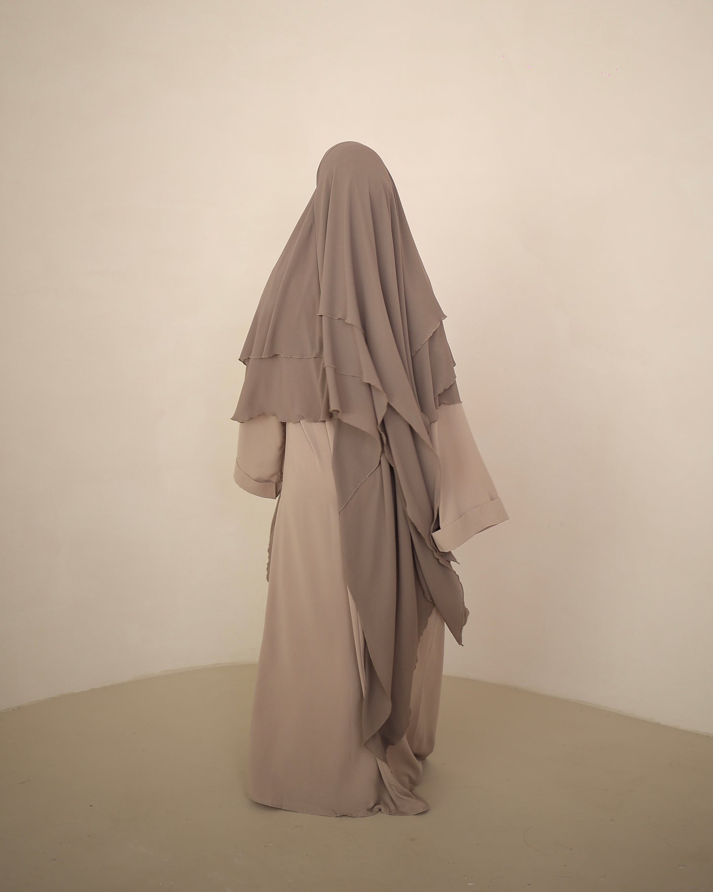 Basic Abaya Beige