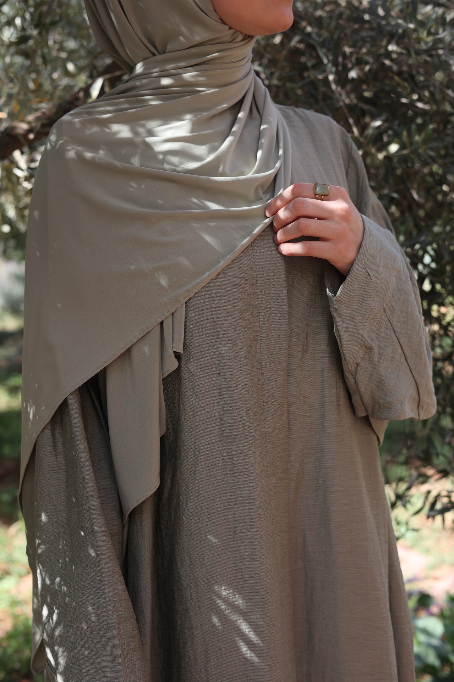 Linen Abaya OLIVE TREE
