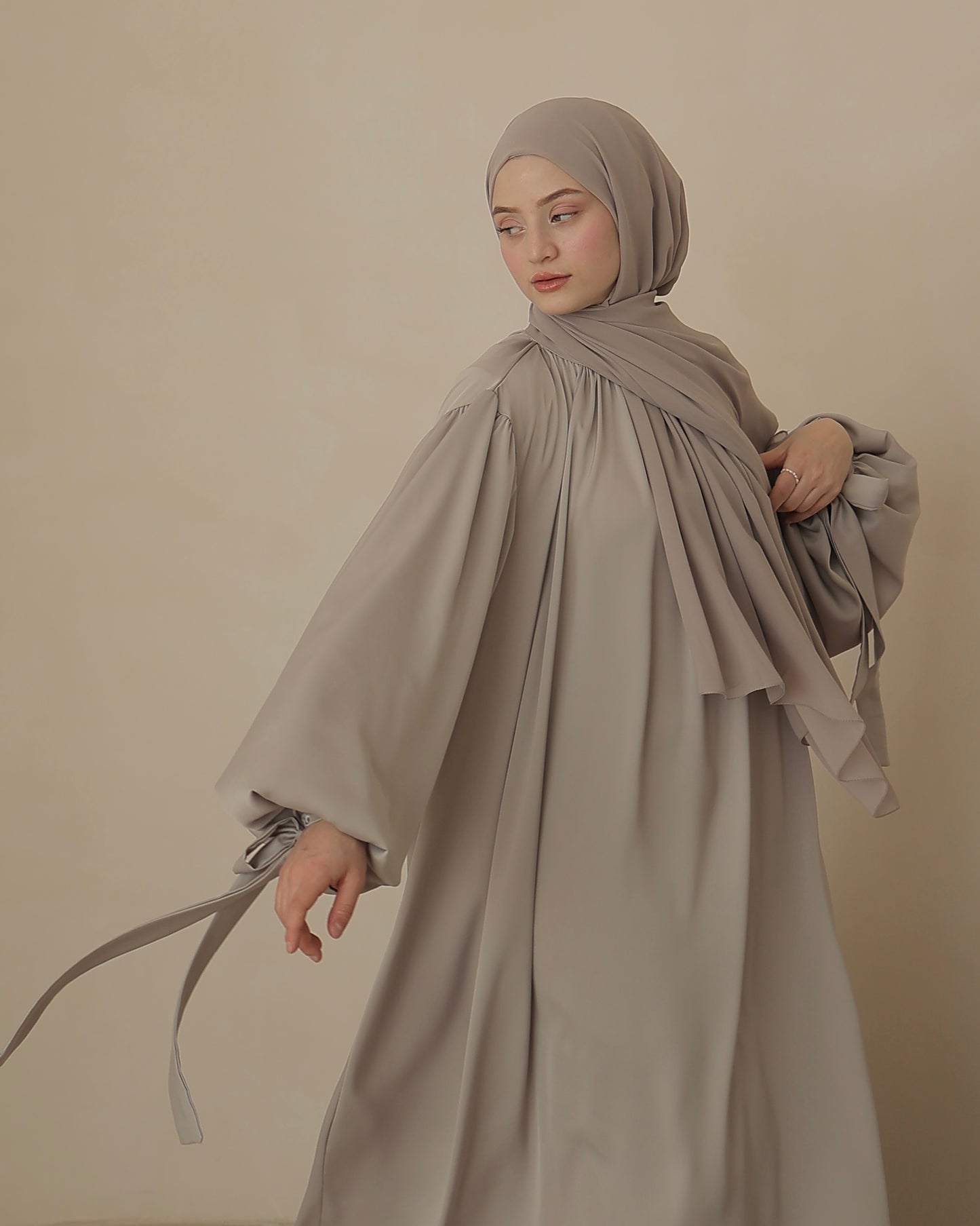 Satin Abaya PEARL (ohne Gürtel)