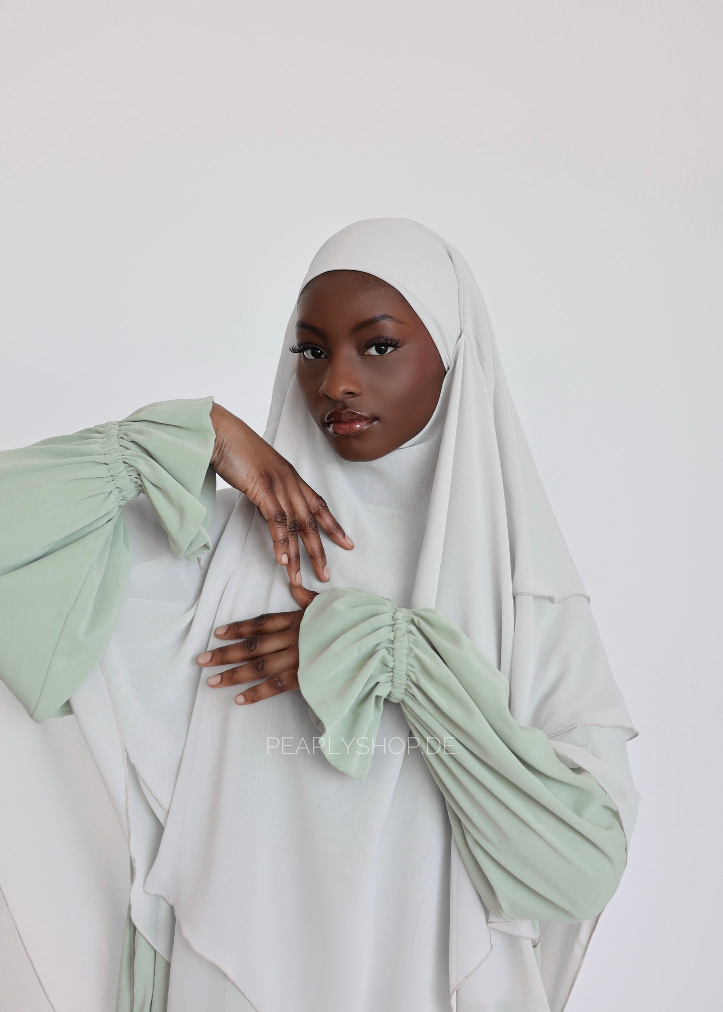 Romantic Abaya MATCHA