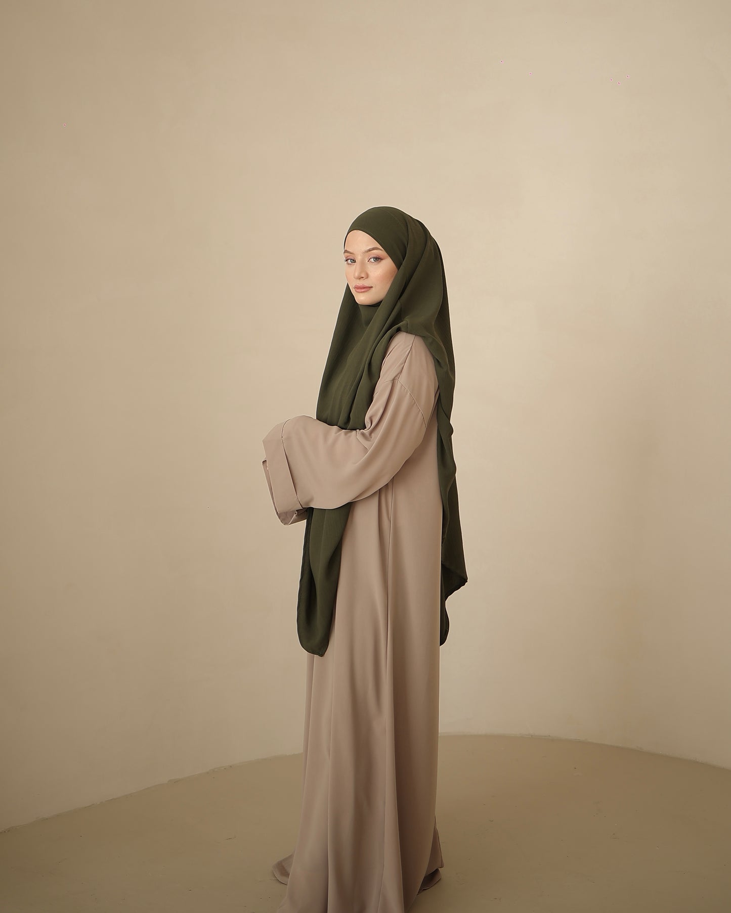 Basic Abaya Beige
