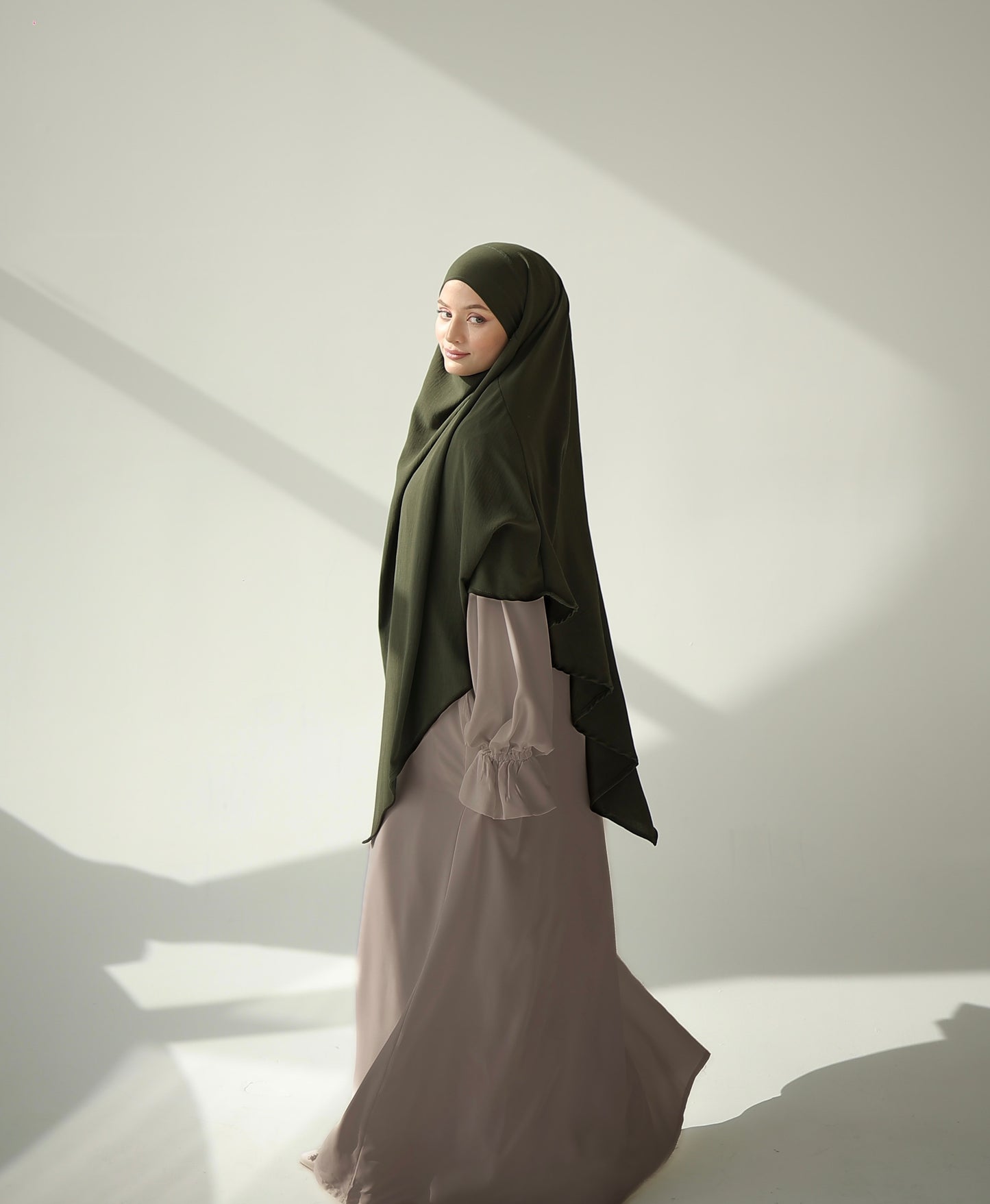 Romantic Abaya STONE