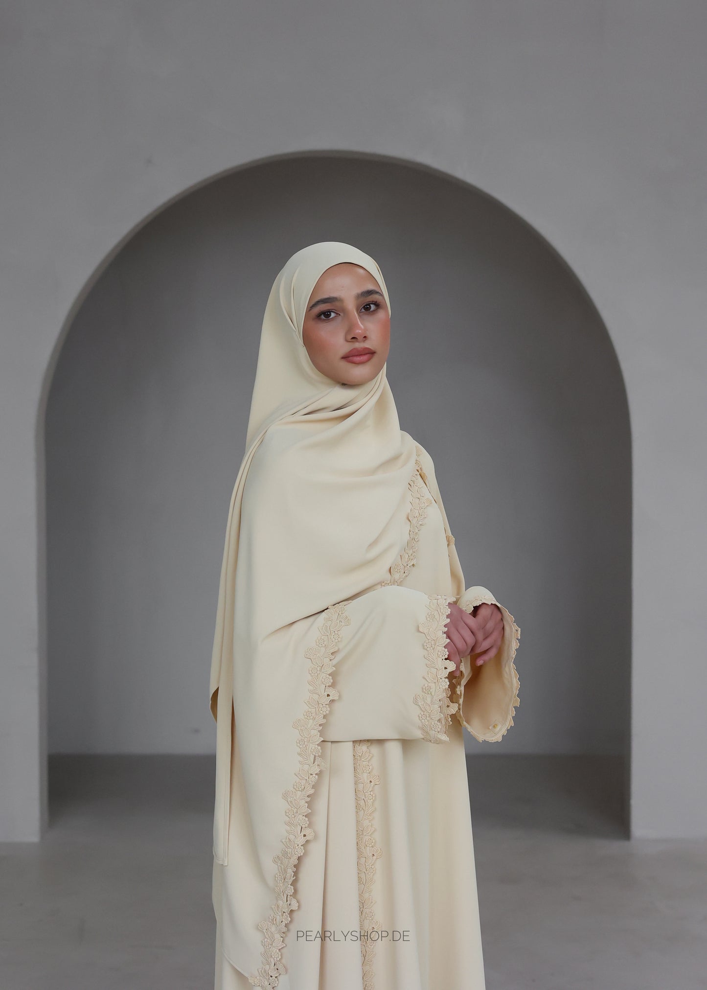 Abaya DUA Butter Yellow