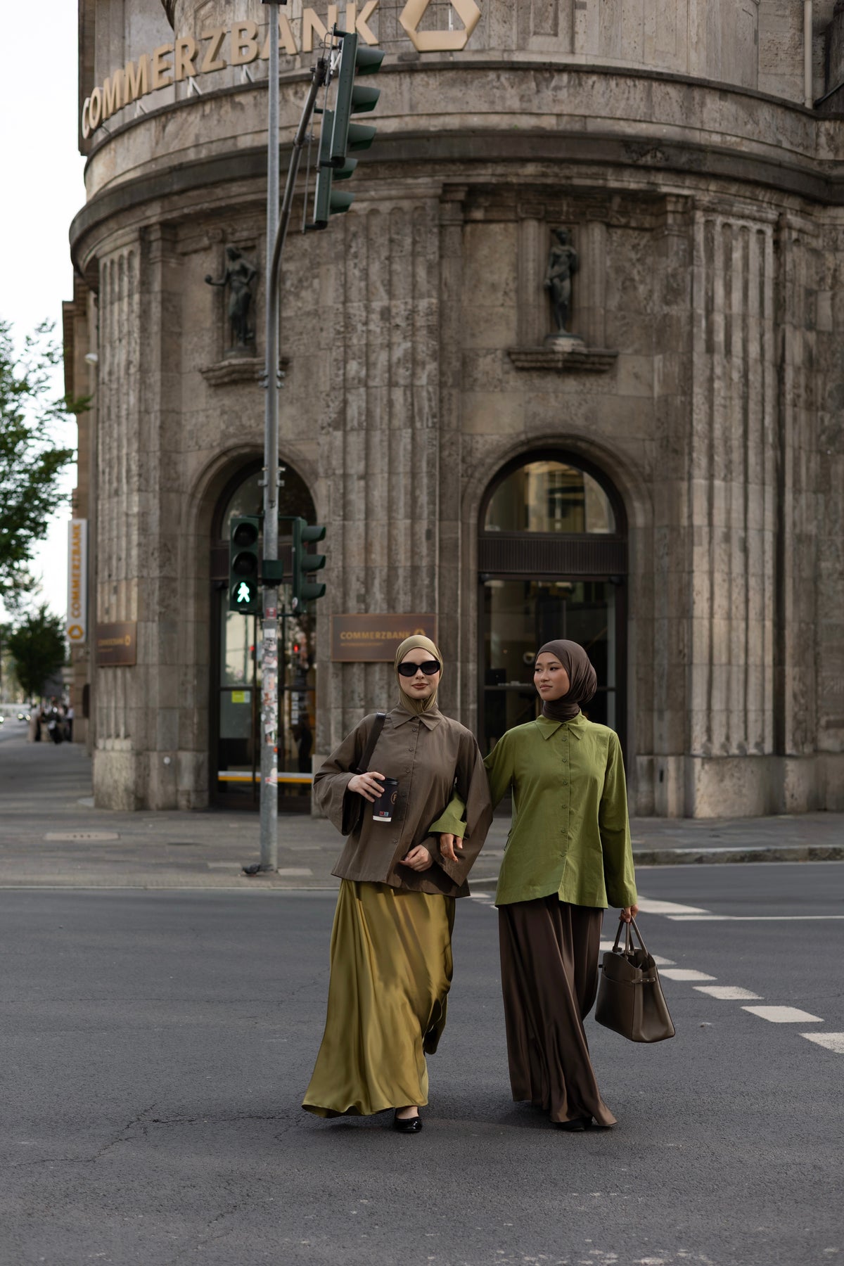 Satin Skirt OLIVE
