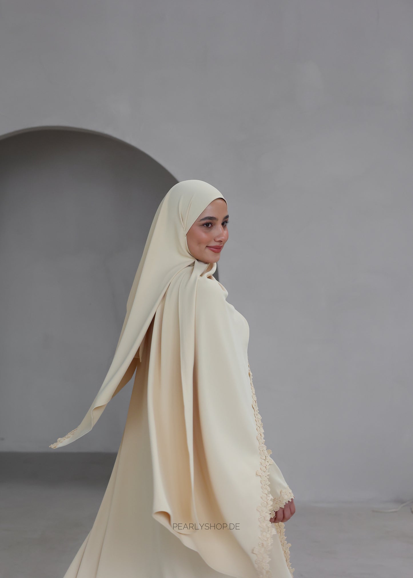 Abaya DUA Butter Yellow