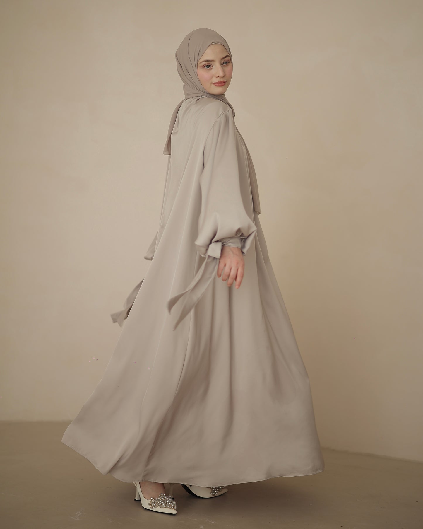 Satin Abaya PEARL (ohne Gürtel)