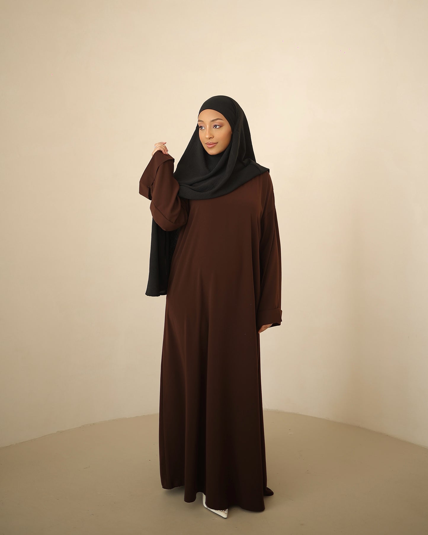 Basic Abaya Brown