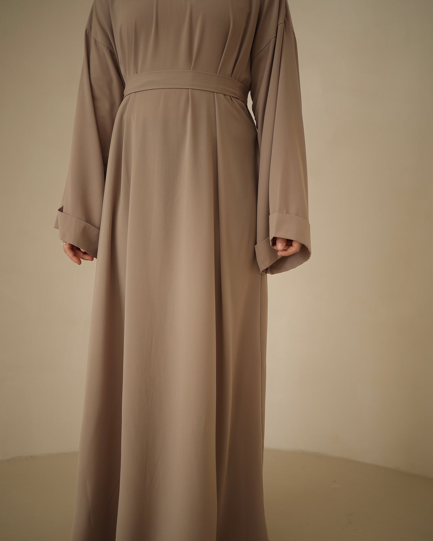 Basic Abaya Beige
